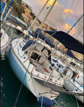 il nido sull'acqua, Genova